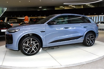 2025款奥迪Q6L e-tron 首发领航版