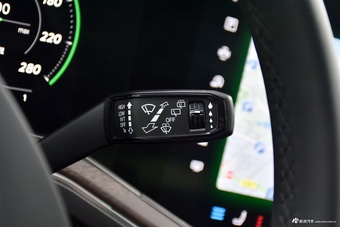 2025款途锐 2.0TSI 锐影版