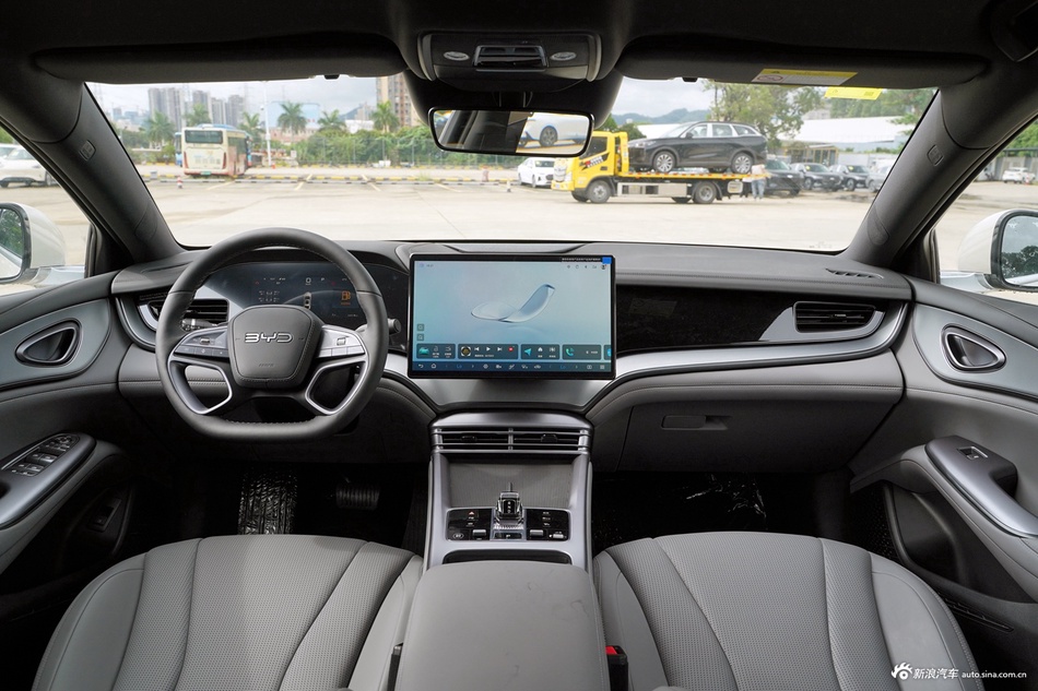 2025款海豹07 DM-i 智驾版 1.5L 125km 精英型