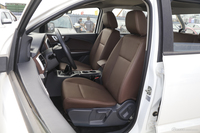 2019款领主2.5T乘用版柴油四驱手动标准型大双