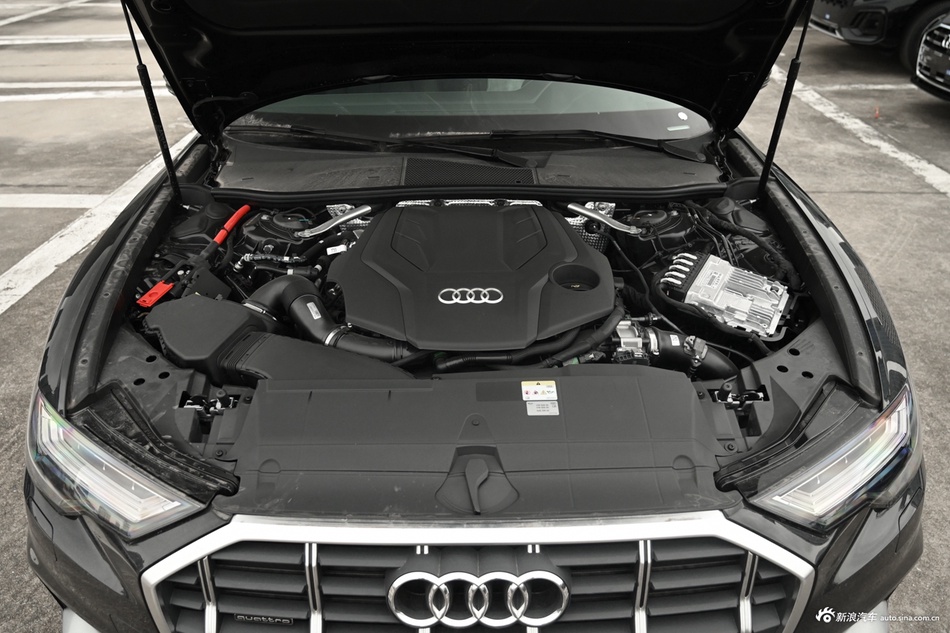 2025款奥迪A6 allroad quattro 55 TFSI