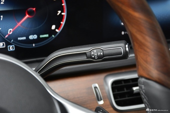  2020款奔驰GLS级3.0T 450 4MATIC豪华型