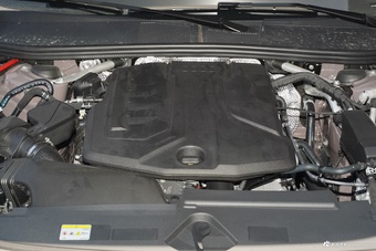 2026款一汽奥迪A5L 2.0T 运动版 Plus