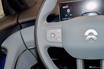 2025款蔚来ET5 75kWh