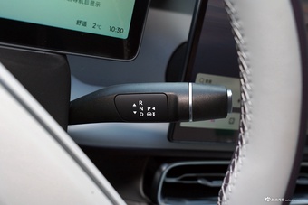 2025款零跑B01 550舒享版