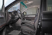 2023款江淮T8 2.0T PRO 自动柴油两驱锐行版大双