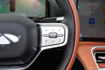 2025款风云A9L 260超长续航尊贵版