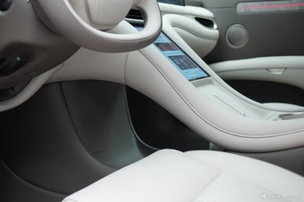 2025款智己L6 四驱性能版