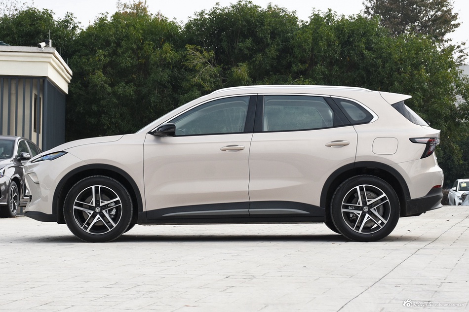 一分钟知晓价格不了解下？名爵MG ES5全国最低9.42万