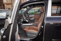 2025款奔驰GLB 220 时尚型