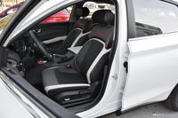  2019款宝骏RC-6 1.5T手动24小时在线豪华型