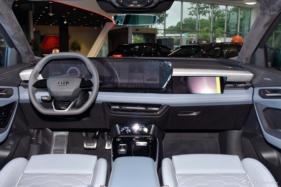 2025款奥迪Q6L e-tron 首发领航版