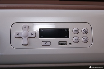 2026款奔腾小马222km 闪耀马