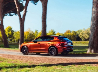 2026款Grecale Tributo Il Bruciato特别定制版 官图