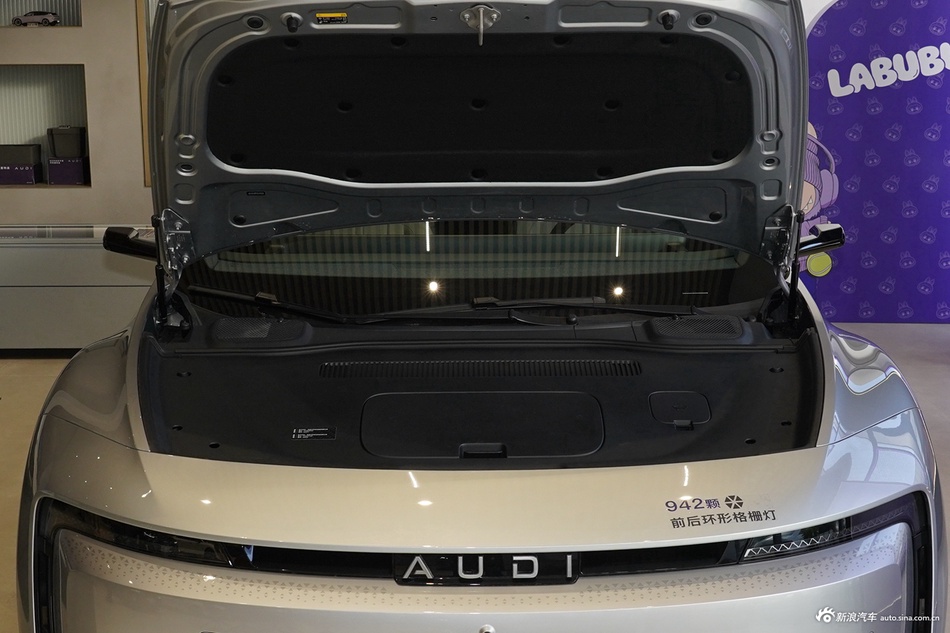 2026款奥迪E5 Sportback 钦定性能quattro型