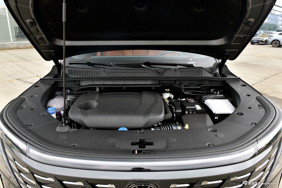 2025款长安CS75 PLUS 第四代 UItra 2.0T 新蓝鲸 擎风型