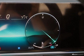 2025款奔驰GLA 200