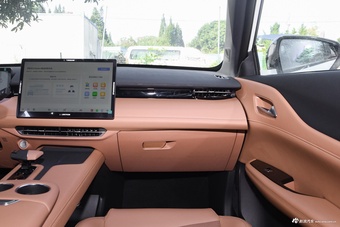 2025款长安UNI-Z 1.5T 豪华型