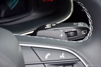 2025款奥迪Q7 45 TFSI quattro S line黑武士型