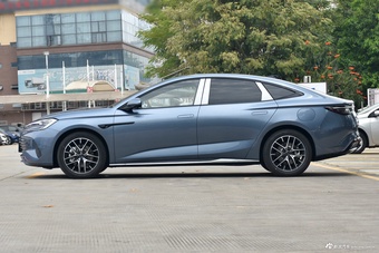 2025款海豹07 DM-i 智驾版 1.5L 125km 豪华型