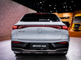 2024款奔驰AMG EQE SUV 53 4MATIC+