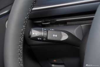 2026款极狐 阿尔法T5 增程 215 元境智行版