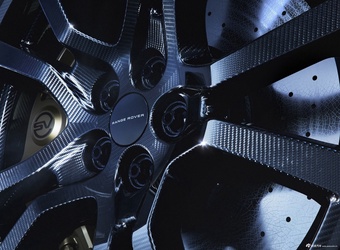 2025款揽胜运动 4.4 V8 SV Carbon 官图