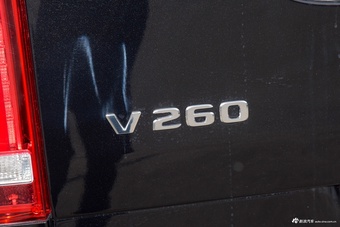 2022款奔驰V级 V 260 领航版