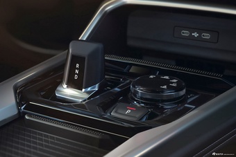 2026款雷诺Boreal 基本型 官图