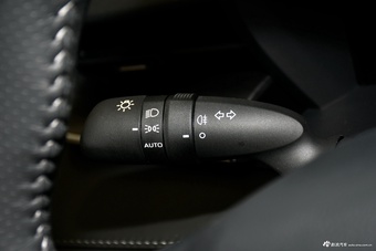 2026款凯美瑞 2.0GVP 豪华版