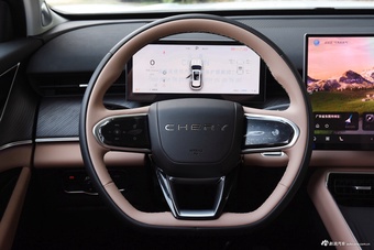 2025款瑞虎8 L 2.0T 自动长虹版 7座