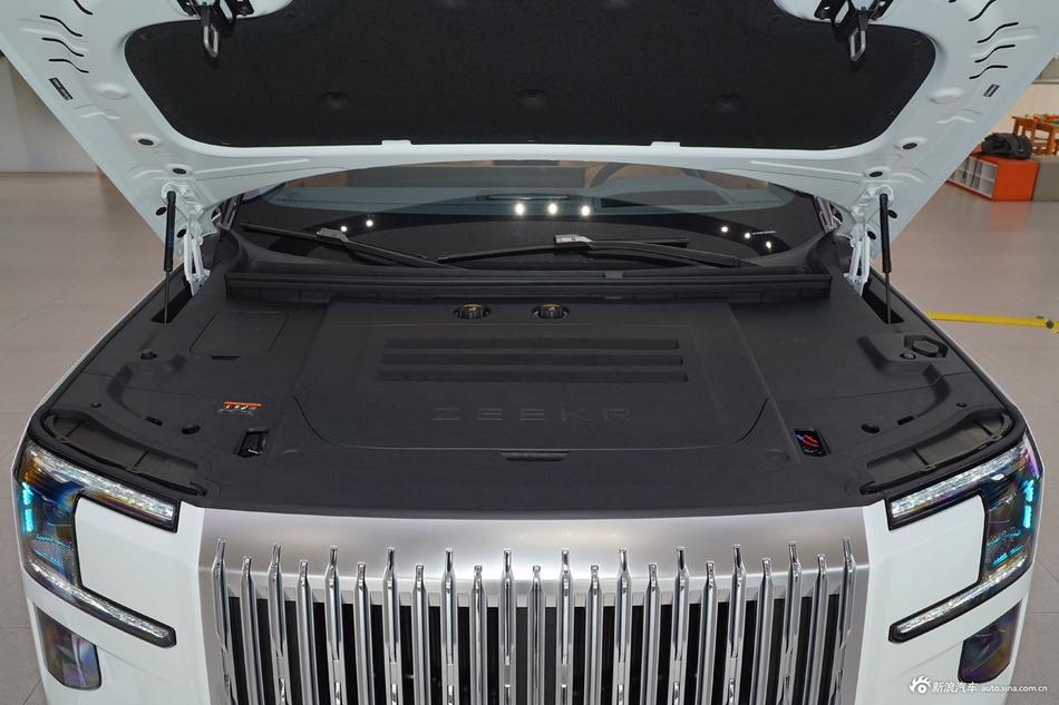 2025款ZEEKR 9X Ultra版