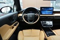  2020款冒险家 2.0T自动四驱尊耀版