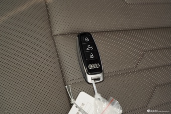 2025款奥迪A8L 45 TFSI quattro 豪华型