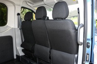 2022款上汽大通MAXUS V90 2.0T AMT运杰前驱短轴高顶后单胎6座