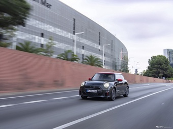 2025款MINI JOHN COOPER WORKS