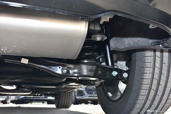 2025款奥迪Q3 45周年典藏版 35TFSI 时尚动感型