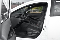 2026款雷凌L 智能电混双擎 1.8L 领先版