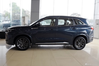 2025款蓝电E5 PLUS 165km 长续航版 5座