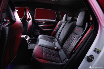 2024款奥迪RS 6 Avant GT官图