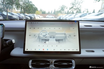 2025款零跑B01 550舒享版