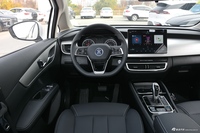 2021款比亚迪宋MAX升级版1.5T自动旗舰型7座