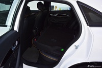 2022款奔腾B70S 2.0T智潮统帅