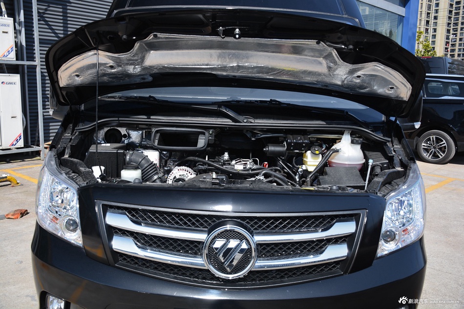 2022款图雅诺2.8T自动通途多功能加长轴中顶9座