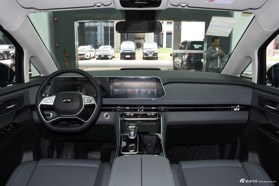 2024款瑞风RF8 智聆版 2.0T 尊贵型