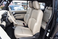 2023款宝骏悦也 智尊版