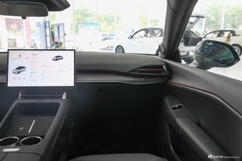 2026款极狐 阿尔法S5 1450 睿享版 200kW