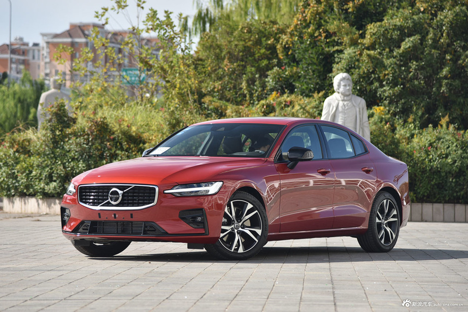  2020款沃尔沃S60 T5智雅运动版