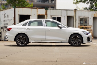 2025款奥迪A3L Limousine 35TFSI 飞驰悦享型
