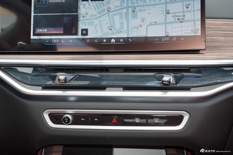 2025款宝马X5 xDrive 40Li M 运动套装